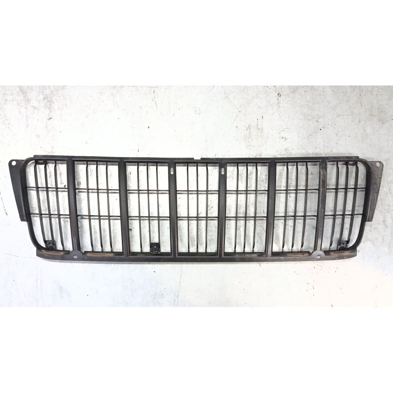 Recambio de rejilla inferior paragolpes para jeep grand cherokee ii (wj, wg) 3.1 td 4x4 referencia OEM IAM   