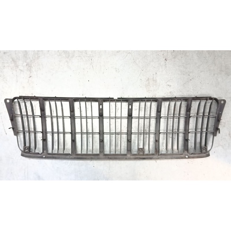Recambio de rejilla inferior paragolpes para jeep grand cherokee ii (wj, wg) 3.1 td 4x4 referencia OEM IAM   