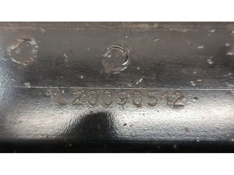Recambio de refuerzo paragolpes delantero para peugeot 3008 i monospace (0u_) 2.0 hdi 150 / bluehdi 150 referencia OEM IAM 96827