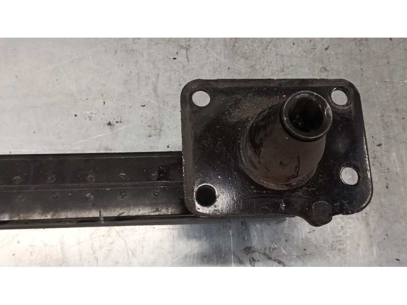 Recambio de refuerzo paragolpes delantero para peugeot 3008 i monospace (0u_) 2.0 hdi 150 / bluehdi 150 referencia OEM IAM 96827
