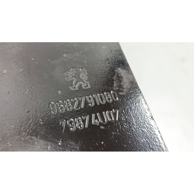 Recambio de refuerzo paragolpes delantero para peugeot 3008 i monospace (0u_) 2.0 hdi 150 / bluehdi 150 referencia OEM IAM 96827