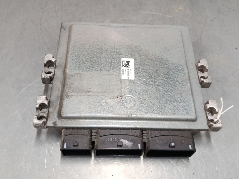 Recambio de centralita motor uce para renault fluence (l3_) 1.5 dci (l30b) referencia OEM IAM 237100777R 237100033R S180067109A