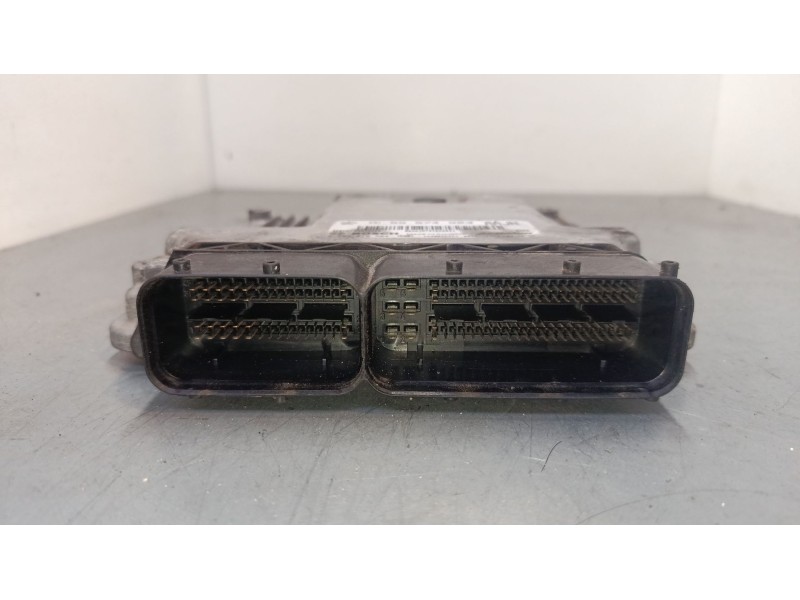 Recambio de centralita motor uce para opel insignia a sports tourer (g09) 2.0 cdti (35) referencia OEM IAM 55574903 0281016704 