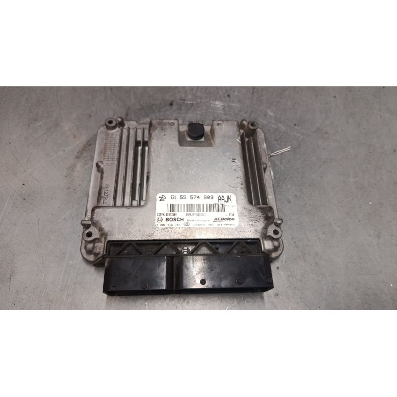 Recambio de centralita motor uce para opel insignia a sports tourer (g09) 2.0 cdti (35) referencia OEM IAM 55574903 0281016704 