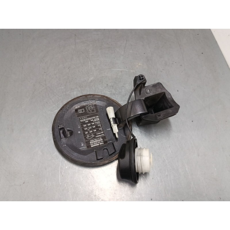 Recambio de tapa exterior combustible para opel corsa d (s07) 1.2 (l08, l68) referencia OEM IAM   