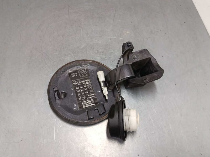 Recambio de tapa exterior combustible para opel corsa d (s07) 1.2 (l08, l68) referencia OEM IAM   