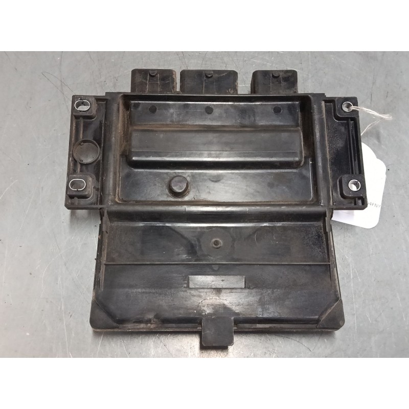 Recambio de centralita motor uce para renault clio iii (br0/1, cr0/1) 1.5 dci (c/br0g, c/br1g) referencia OEM IAM 8200399038 820