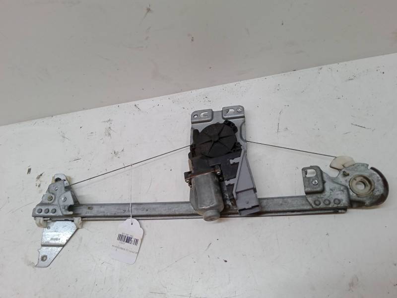 ELEVALUNAS ELECTRICO TRASERO DERECHO 