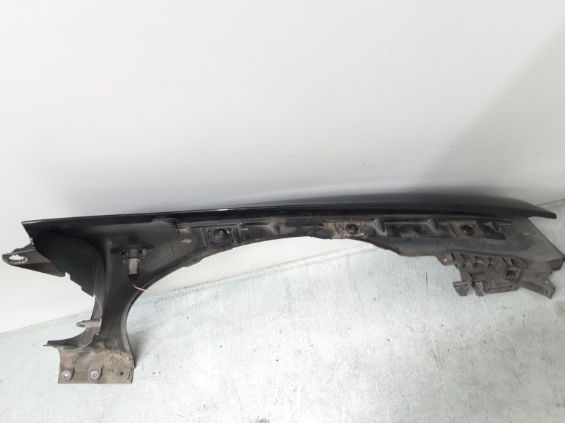 Recambio de aleta delantera izquierda para peugeot 307 cc (3b) 2.0 16v referencia OEM IAM   