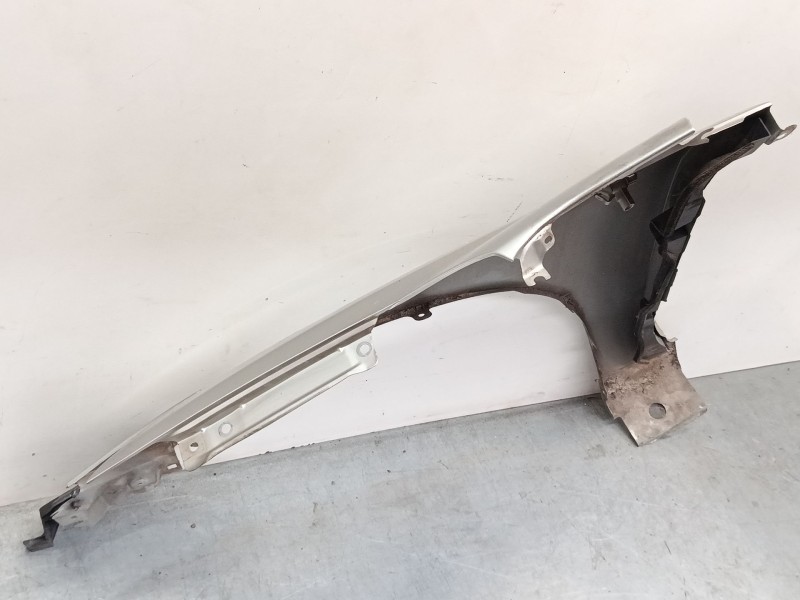 Recambio de aleta delantera derecha para mazda 5 (cr) 1.8 (cr19) referencia OEM IAM   