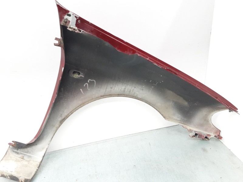 Recambio de aleta delantera izquierda para renault clio ii (bb_, cb_) 1.4 (b/cb0c, b/cb0s) referencia OEM IAM   
