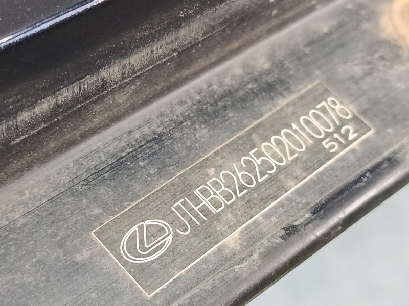 Recambio de aleta delantera izquierda para lexus is ii (_e2_) 220d (ale20) referencia OEM IAM   