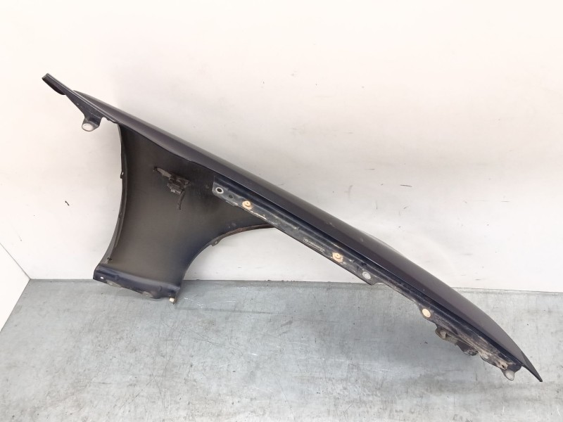 Recambio de aleta delantera izquierda para lexus is ii (_e2_) 220d (ale20) referencia OEM IAM   
