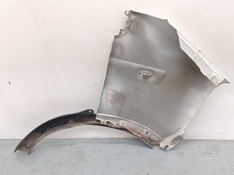 Recambio de aleta delantera izquierda para renault master ii furgoneta (fd) 2.5 dci referencia OEM IAM   