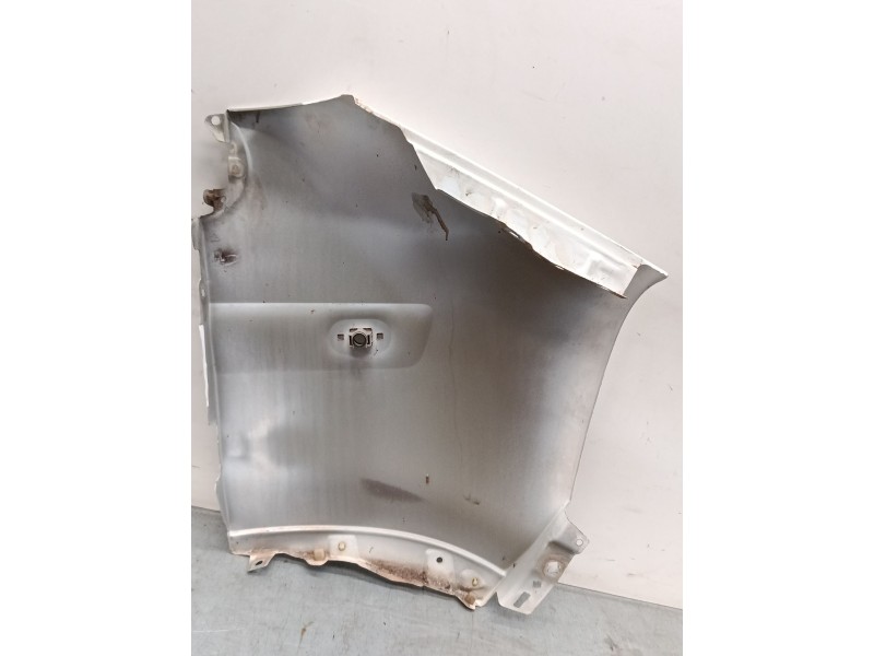 Recambio de aleta delantera izquierda para renault master ii furgoneta (fd) 2.5 dci referencia OEM IAM   