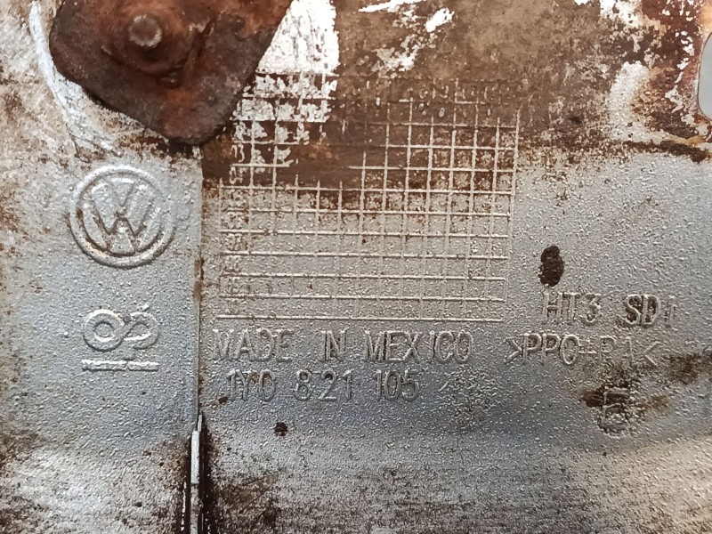 Recambio de aleta delantera izquierda para volkswagen new beetle (9c1, 1c1) 1.4 referencia OEM IAM   