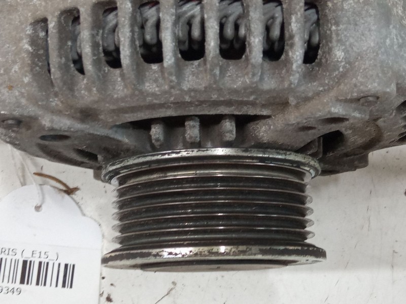 Recambio de alternador para toyota auris (_e15_) 1.4 d-4d (nde150_) referencia OEM IAM 270600N020  