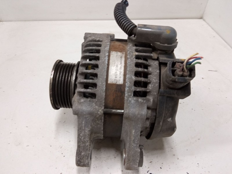 Recambio de alternador para toyota auris (_e15_) 1.4 d-4d (nde150_) referencia OEM IAM 270600N020  