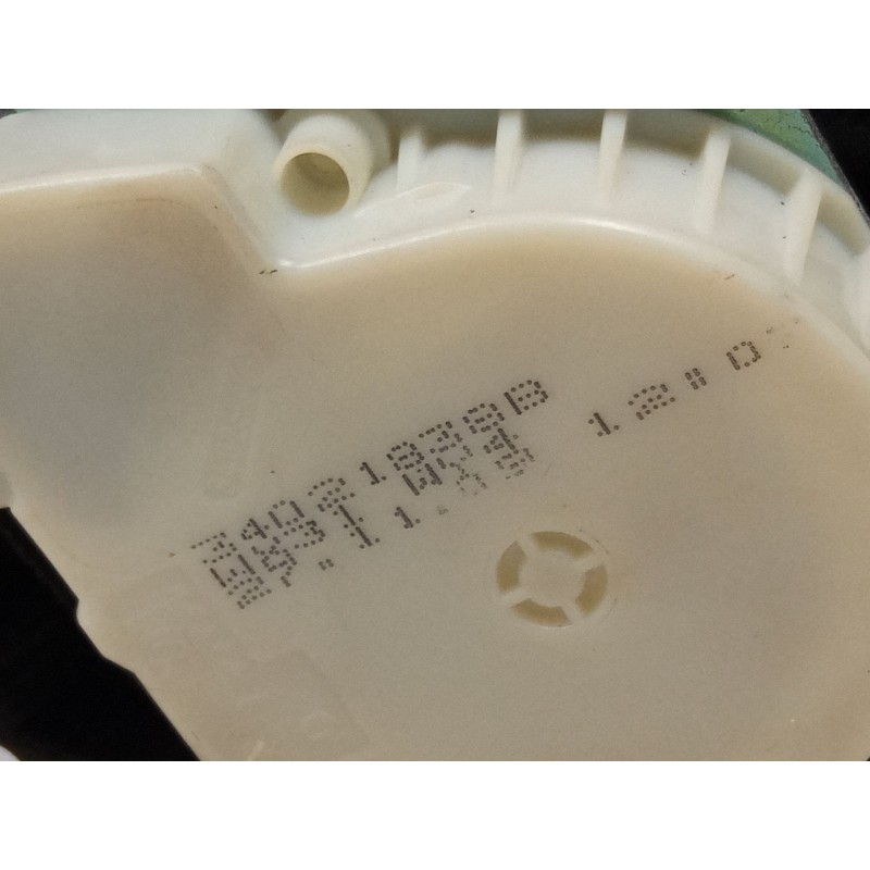 Recambio de cinturon seguridad trasero izquierdo para ford fiesta vi (cb1, ccn) 1.4 tdci referencia OEM IAM 34021838B  