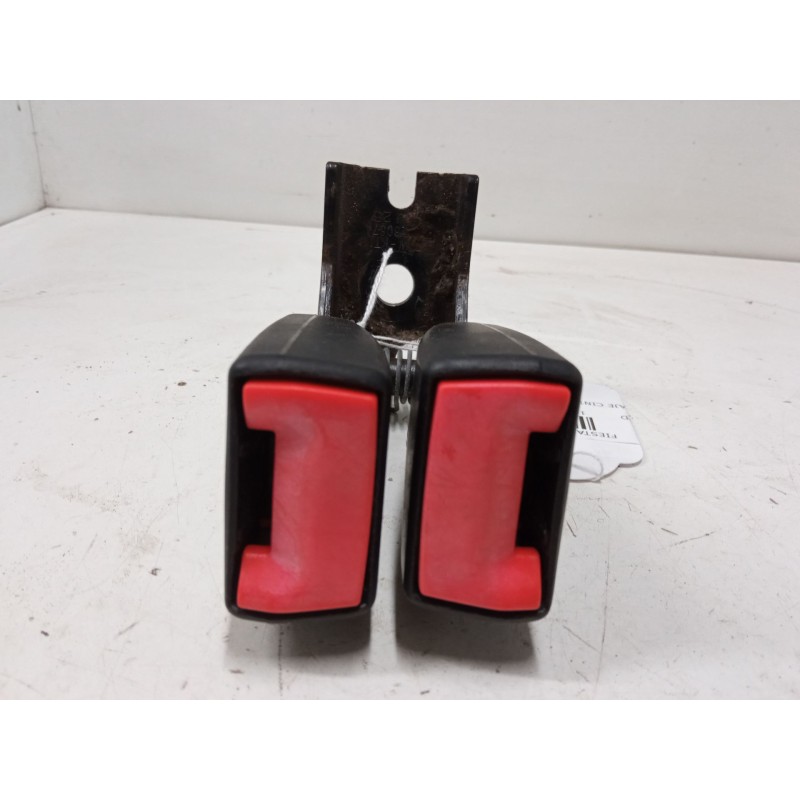 Recambio de anclaje cinturon trasero derecho para ford fiesta vi (cb1, ccn) 1.4 tdci referencia OEM IAM   