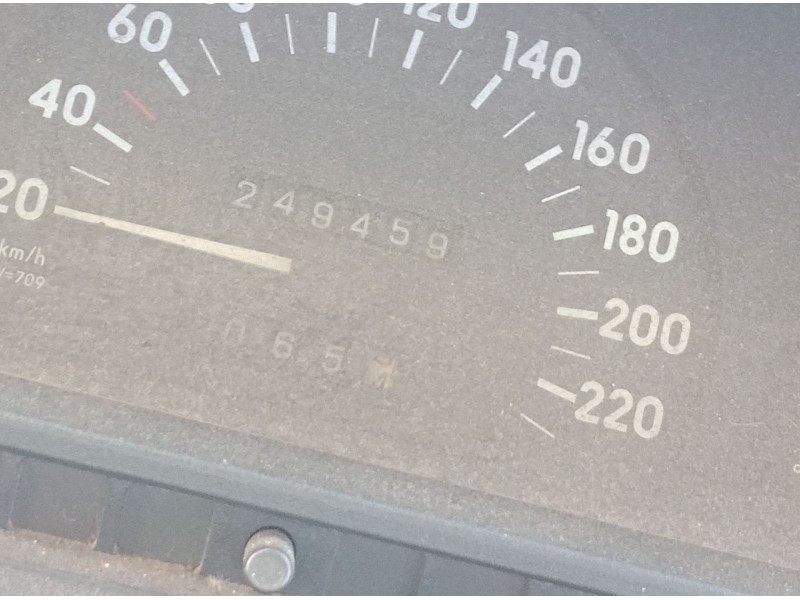 opel omega a station wagon (v87) del año 1993