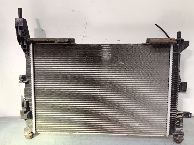 Recambio de radiador agua para ford focus iii turnier 1.0 ecoboost referencia OEM IAM ADV618C342WE T22664B 