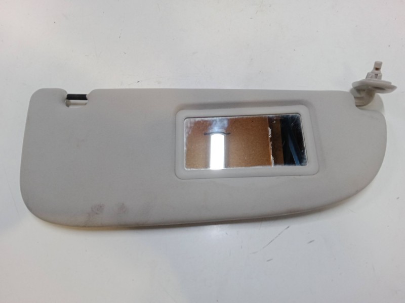 Recambio de parasol derecho para peugeot 206 sw (2e/k) 1.4 hdi referencia OEM IAM    Recambio de parasol derecho para peugeot 206 sw (2e/k) 1.4 hdi referencia OEM IAM