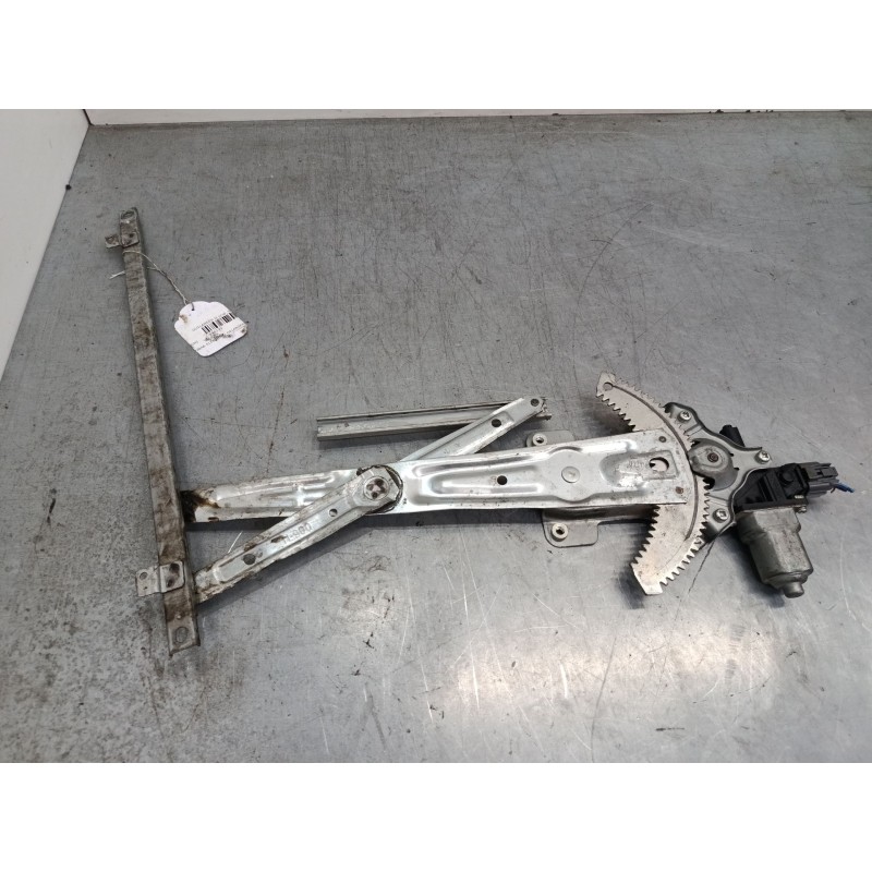 Recambio de elevalunas electrico delantero izquierdo para mitsubishi outlander ii (cw_w) 2.0 di-d (cw8w) referencia OEM IAM   