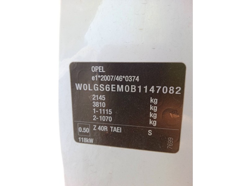 opel insignia a (g09) del año 2011