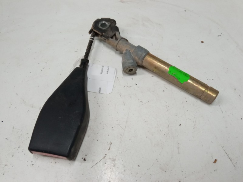 Recambio de anclaje cinturon delantero central para nissan primastar furgoneta (x83) 1.9 dci 100 referencia OEM IAM   