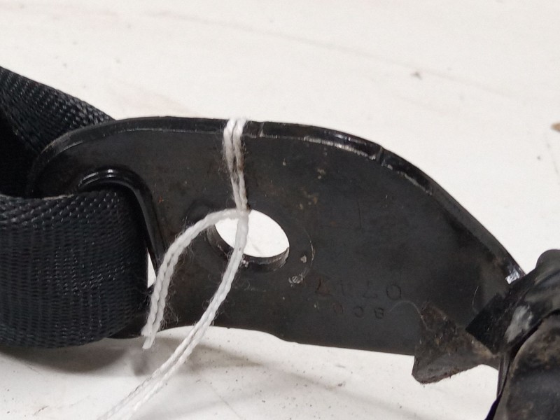Recambio de anclaje cinturon trasero izquierdo para toyota auris (_e15_) 1.4 d-4d (nde150_) referencia OEM IAM   