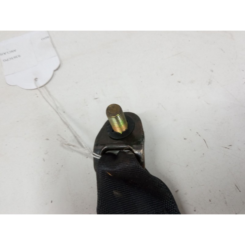 Recambio de anclaje cinturon trasero izquierdo para mitsubishi outlander i (cu_w) 2.4 4wd (cu5w) referencia OEM IAM   