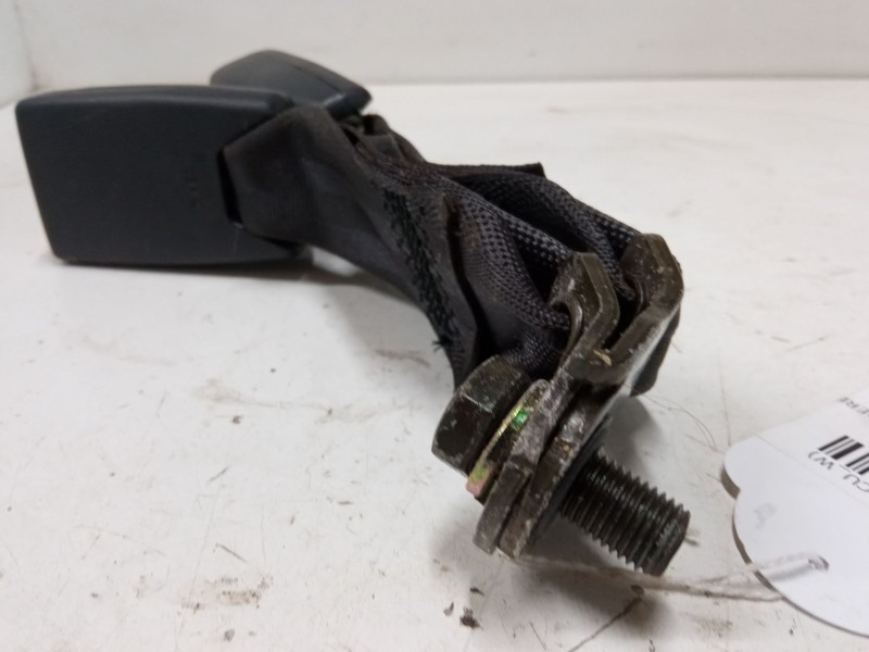 Recambio de anclaje cinturon trasero derecho para mitsubishi outlander i (cu_w) 2.4 4wd (cu5w) referencia OEM IAM   