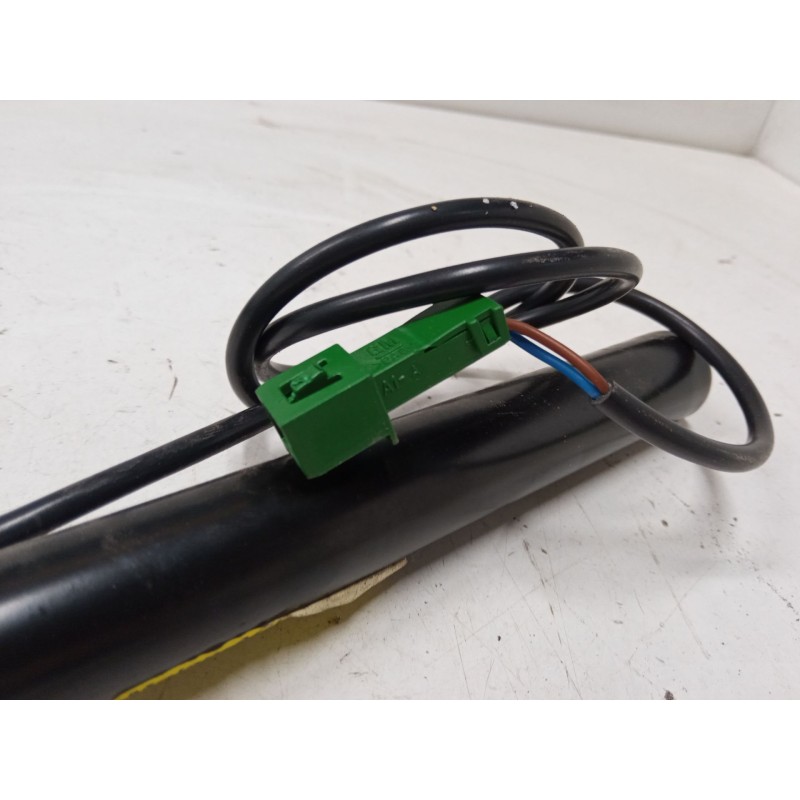 Recambio de anclaje cinturon delantero derecho para opel vectra b (j96) 2.2 i 16v (f19) referencia OEM IAM   