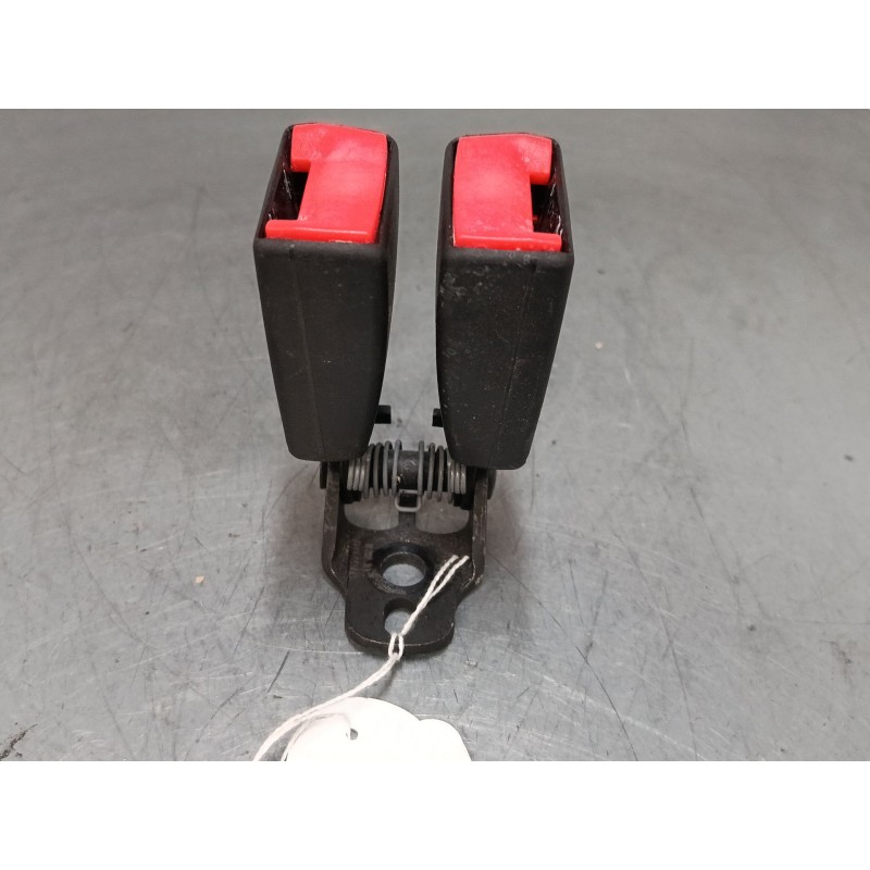 Recambio de anclaje cinturon trasero derecho para ford focus ii sedán (db_, fch, dh) 1.6 referencia OEM IAM   