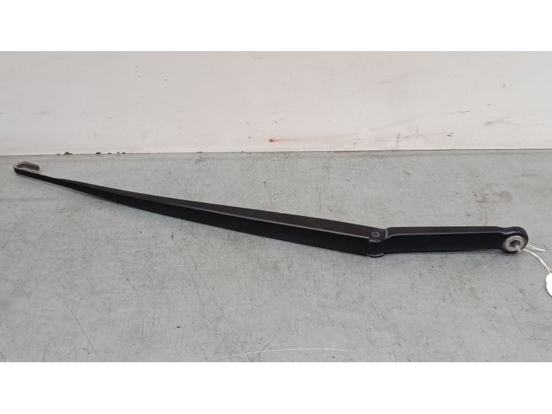Recambio de brazo limpia delantero derecho para bmw 3 compact (e46) 325 ti referencia OEM IAM   