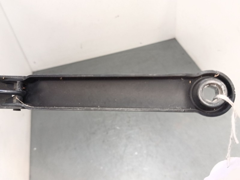 Recambio de brazo limpia delantero derecho para bmw 3 compact (e46) 320 td referencia OEM IAM   
