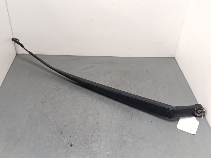 Recambio de brazo limpia delantero derecho para toyota auris (_e15_) 1.33 dual-vvti (nre150_) referencia OEM IAM   