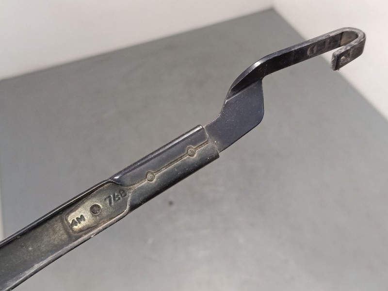 Recambio de brazo limpia delantero derecho para toyota auris (_e15_) 1.33 dual-vvti (nre150_) referencia OEM IAM   
