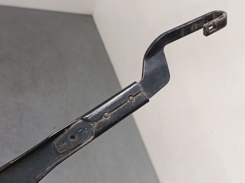 Recambio de brazo limpia delantero izquierdo para toyota auris (_e15_) 1.33 dual-vvti (nre150_) referencia OEM IAM   