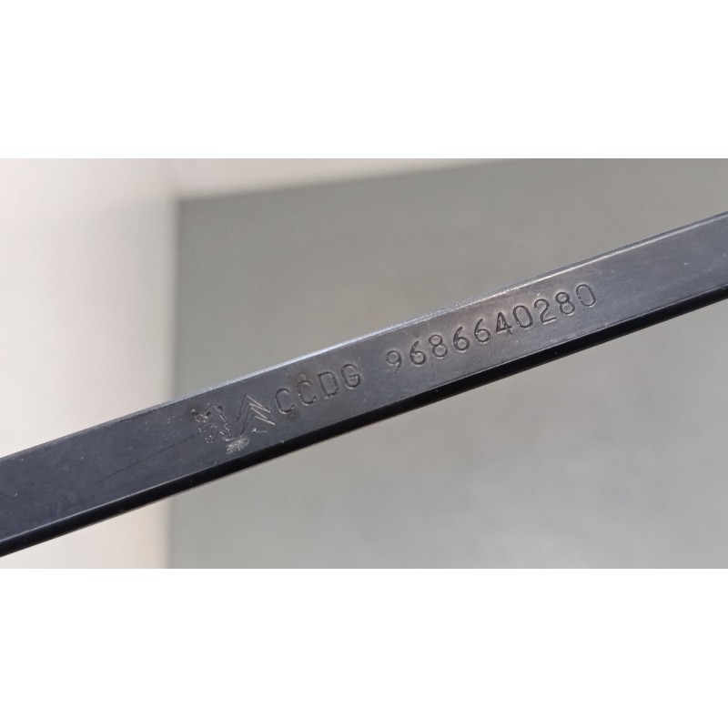 Recambio de brazo limpia delantero derecho para citroën c4 picasso i monospace (ud_) 1.6 hdi 110 referencia OEM IAM   