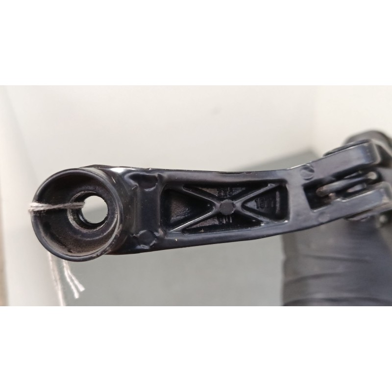Recambio de brazo limpia delantero derecho para toyota corolla (_e12_) 1.4 vvt-i (zze120_) referencia OEM IAM   