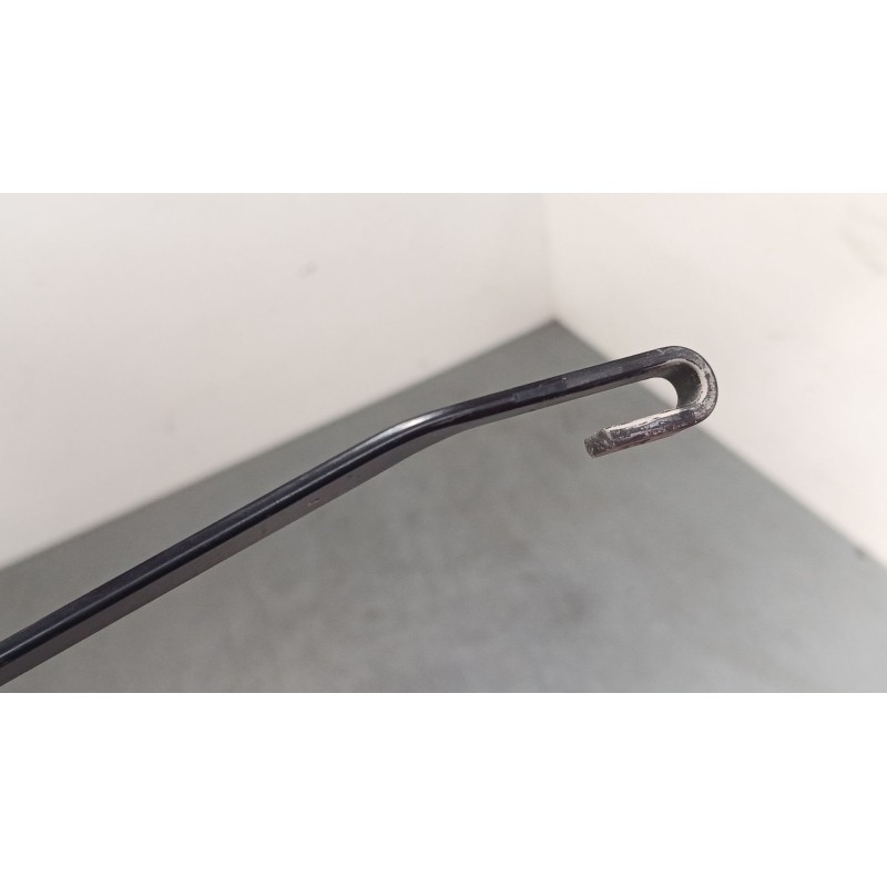 Recambio de brazo limpia delantero derecho para toyota corolla (_e12_) 1.4 vvt-i (zze120_) referencia OEM IAM   
