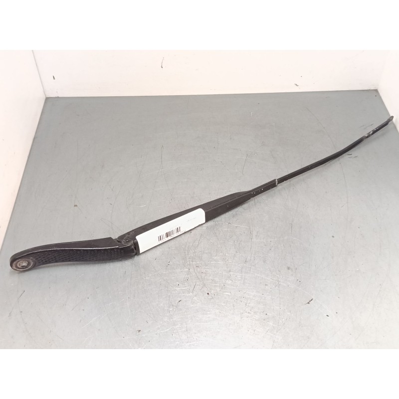 Recambio de brazo limpia delantero izquierdo para renault clio iii (br0/1, cr0/1) 1.5 dci (c/br0g, c/br1g) referencia OEM IAM   