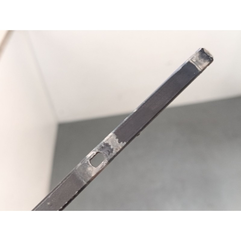 Recambio de brazo limpia delantero izquierdo para renault clio iii (br0/1, cr0/1) 1.5 dci (c/br0g, c/br1g) referencia OEM IAM   