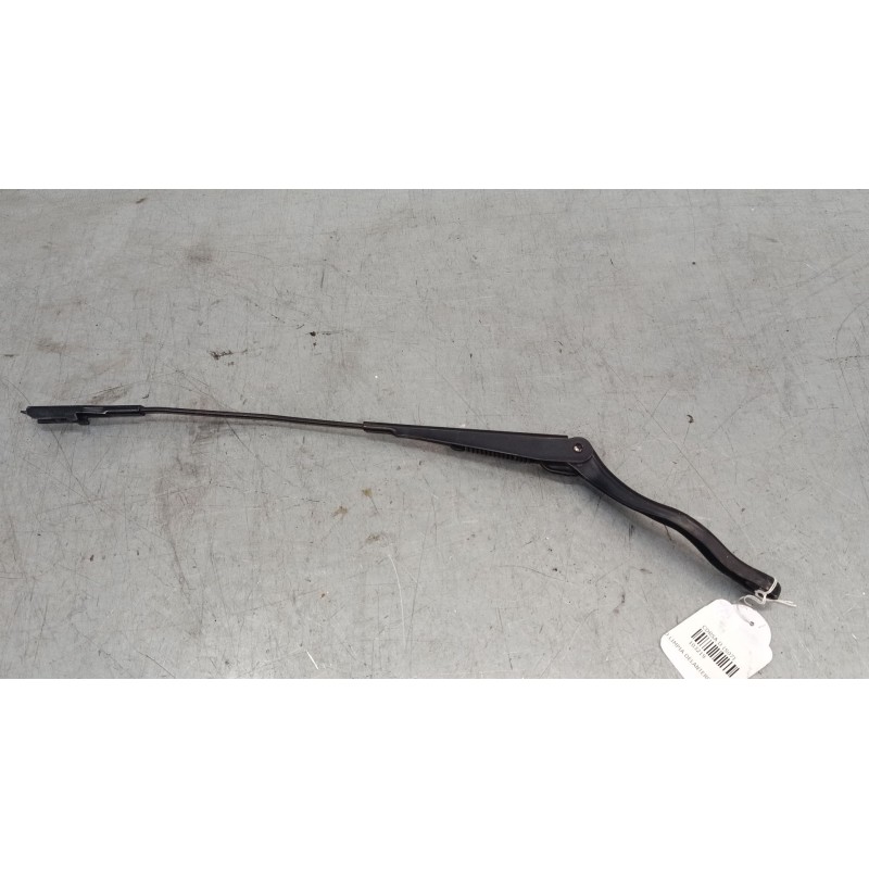 Recambio de brazo limpia delantero izquierdo para opel corsa d (s07) 1.4 (l08, l68) referencia OEM IAM   