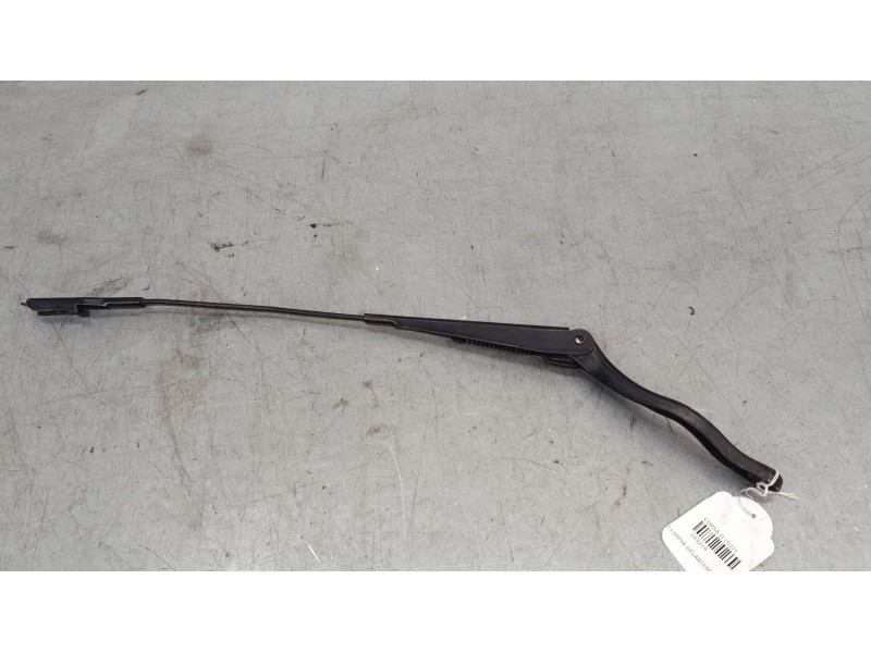 Recambio de brazo limpia delantero izquierdo para opel corsa d (s07) 1.4 (l08, l68) referencia OEM IAM   