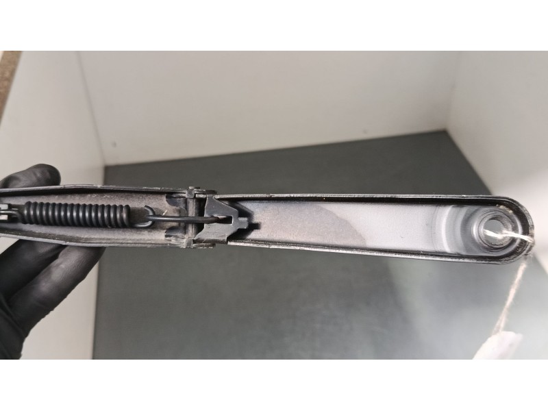 Recambio de brazo limpia delantero derecho para ford focus ii (da_, hcp, dp) 2.0 tdci referencia OEM IAM   
