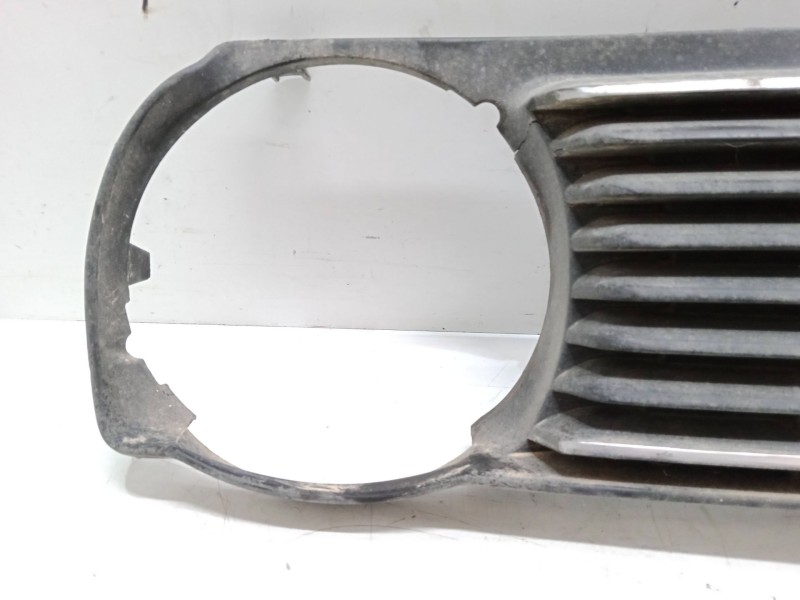 Recambio de rejillas capo para volkswagen polo classic (86c, 80) 1.3 cat referencia OEM IAM   