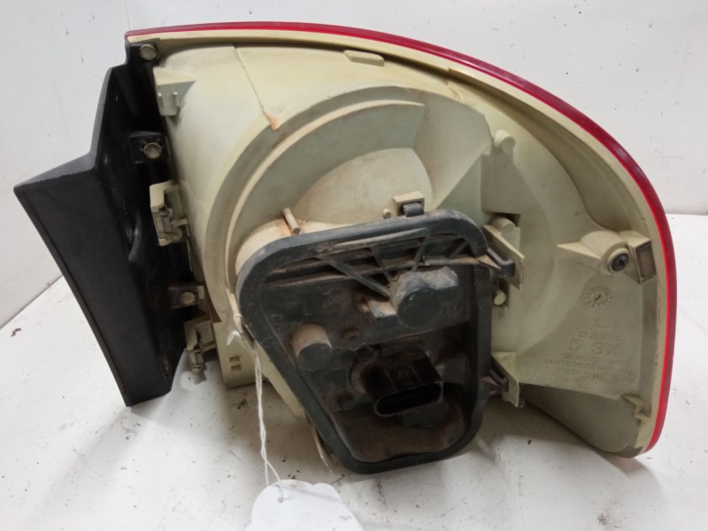 Recambio de piloto trasero izquierdo para volkswagen touareg (7la, 7l6, 7l7) 2.5 r5 tdi referencia OEM IAM 7L6945095K  